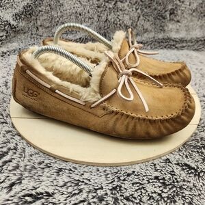 UGG Dakota Women's Slipper Chestnut Brown Leather Tie Size 7